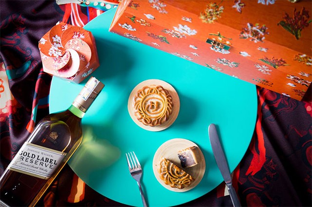 Hilton Hanoi Opera Hotel offers characterized mooncake