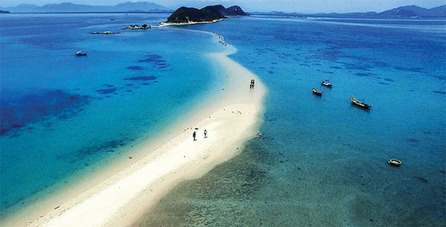 PHOTO: NHATRANG4ME PHOTO: NHATRANG4ME